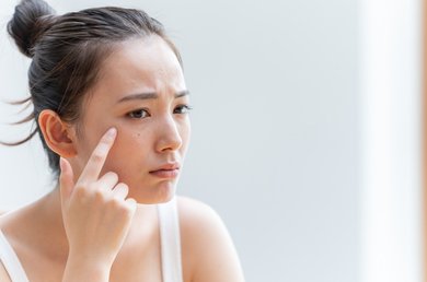 Volto in primo piano di una donna
