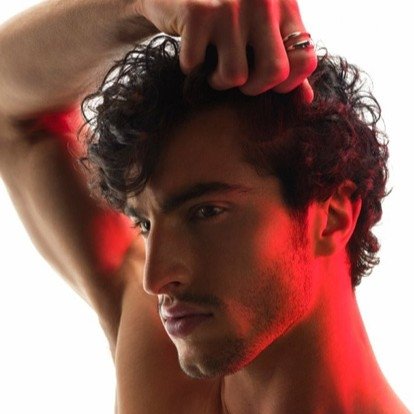 Vichy-Dercos-HairLoss-Model-Website-HeroSlider-Mobile