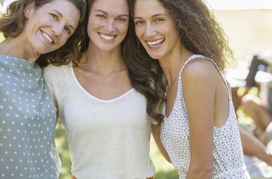 foto di donne che sorridono