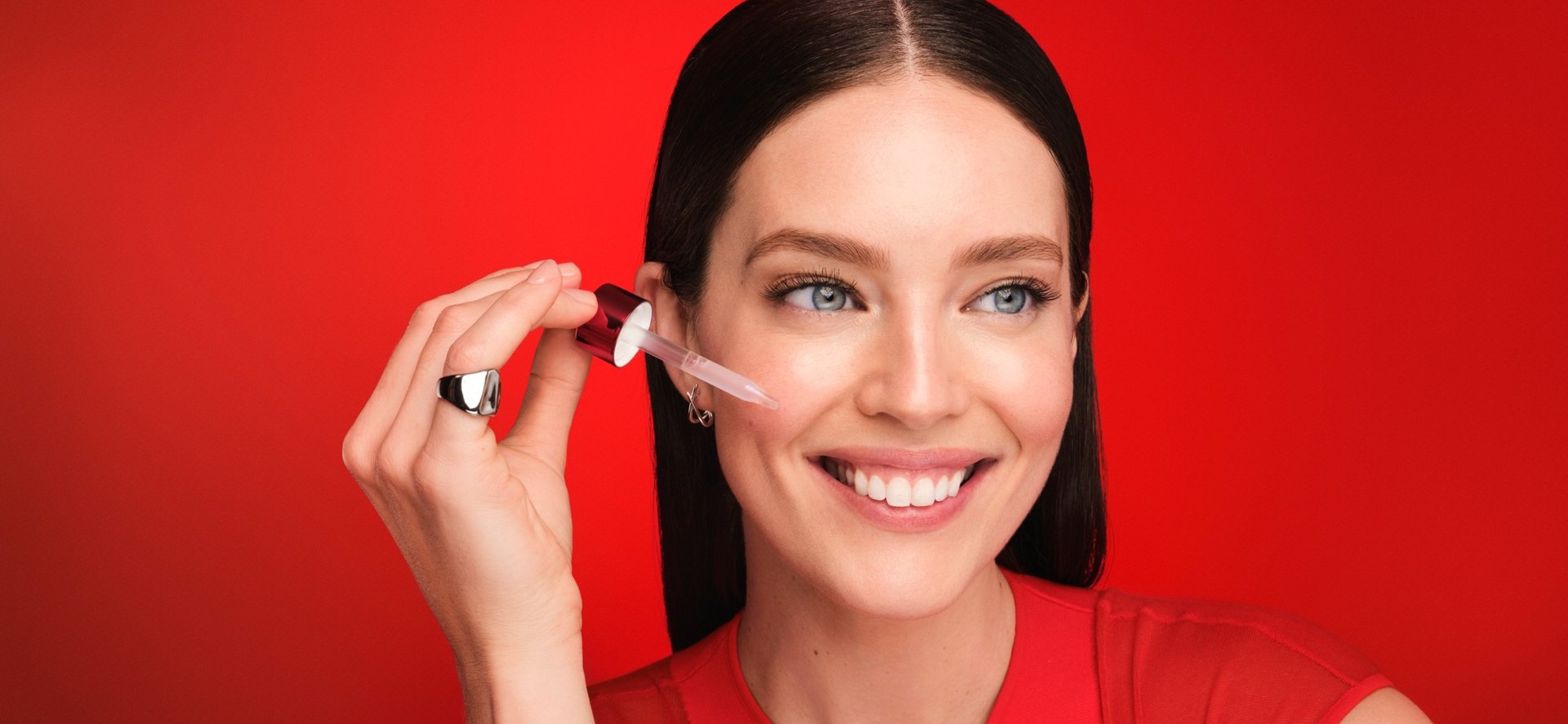 vichy-collagen-16-2025-emily-didonato-still-2 desk
