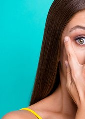 Volto in primo piano di una donna