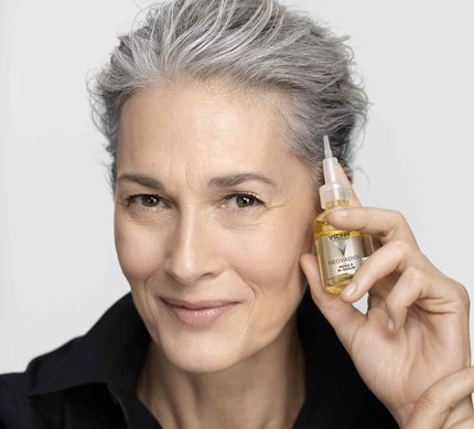 sieri viso per la menopausa